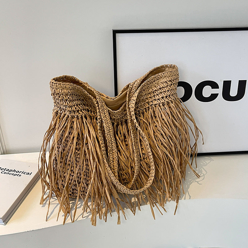 Straw Woven Women's Large Capacity Tassel Shoulder Bag - The Number 1 Things