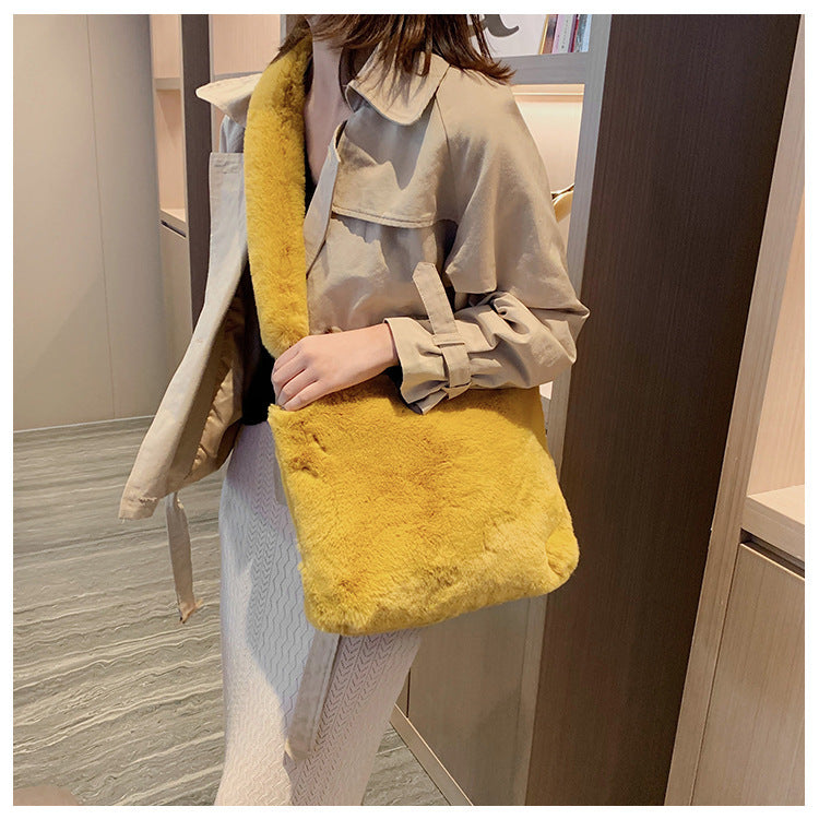 Large capacity fashion plush female bag - The Number 1 Things