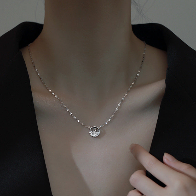 Simple Temperament Bright Moon Necklace On The Sea - The Number 1 Things