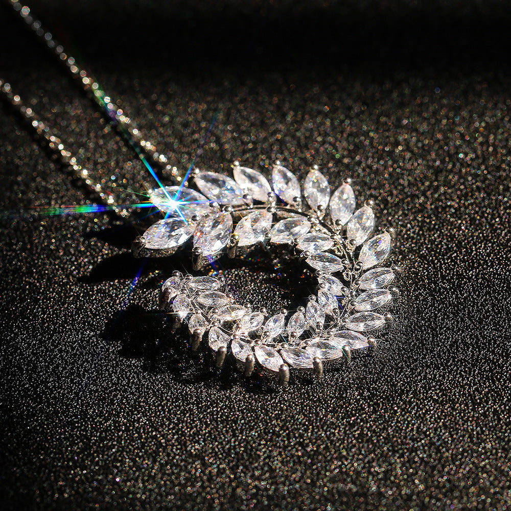 Simple And Versatile Micro-encrusted Zircon Leaf Necklace Clavicle Chain Women - The Number 1 Things