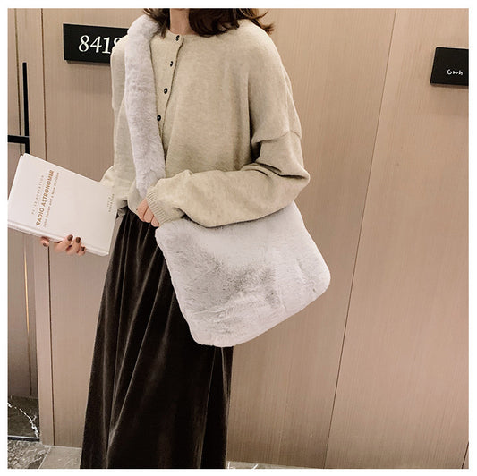 Large capacity fashion plush female bag - The Number 1 Things
