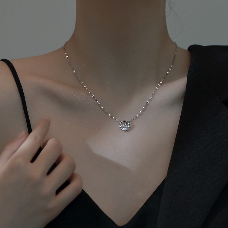 Simple Temperament Bright Moon Necklace On The Sea - The Number 1 Things