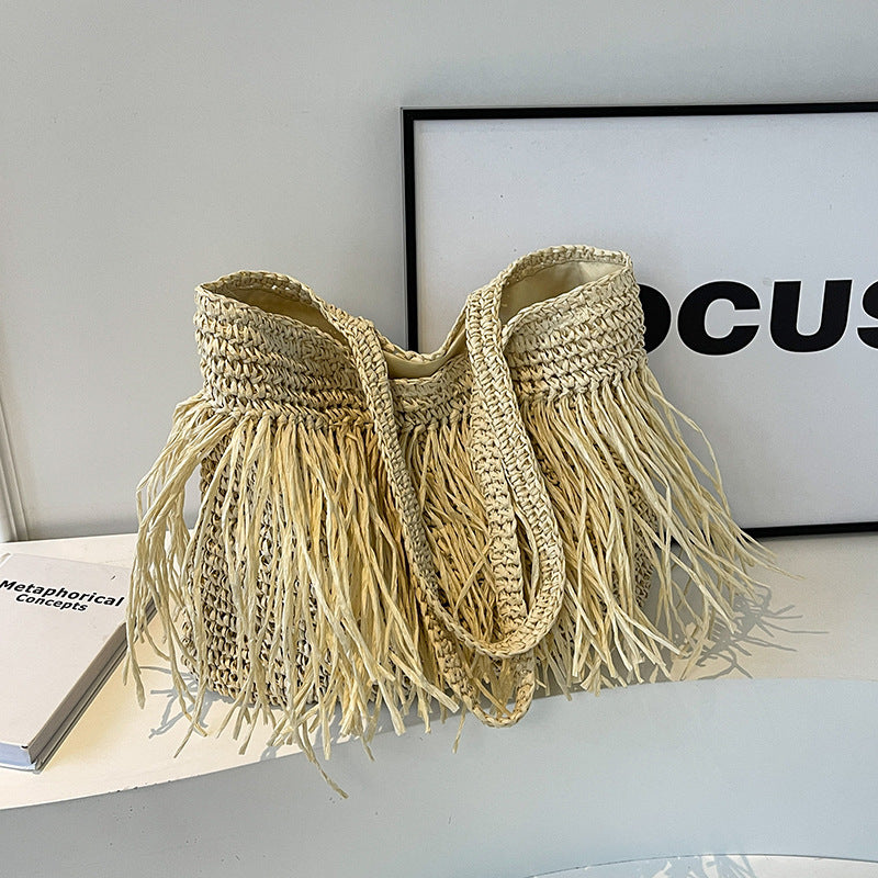 Straw Woven Women's Large Capacity Tassel Shoulder Bag - The Number 1 Things