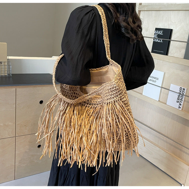 Straw Woven Women's Large Capacity Tassel Shoulder Bag - The Number 1 Things