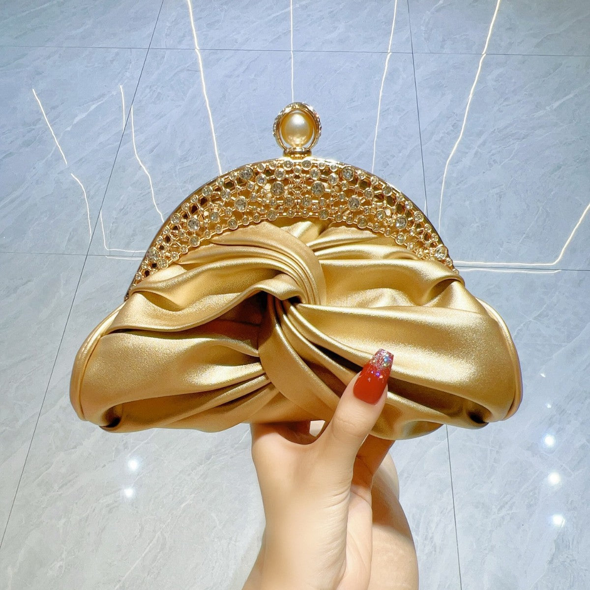 Diamond-embedded High-grade Socialite Clutch Mini - The Number 1 Things