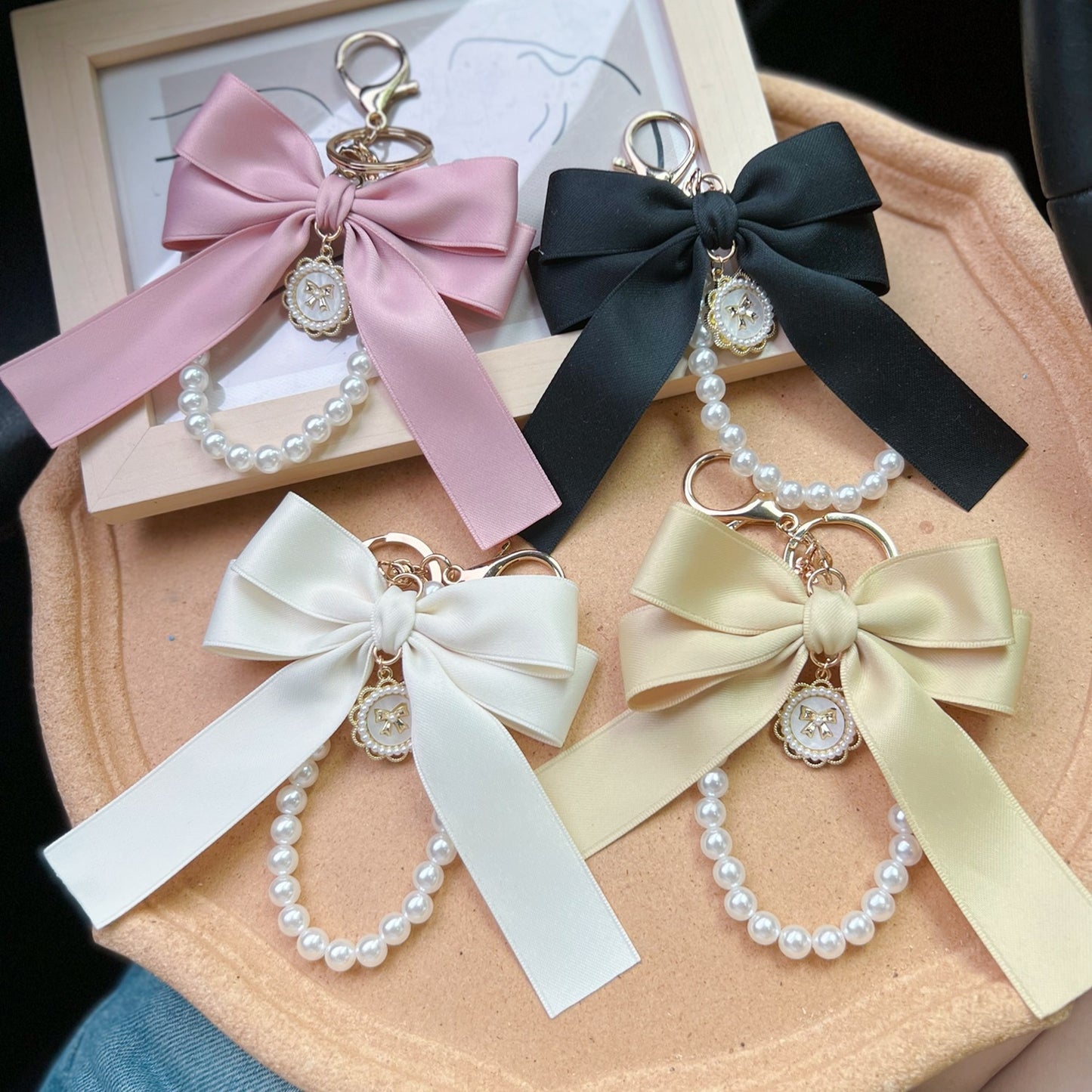 Bow Pearl Metal Keychains Decoration - The Number 1 Things