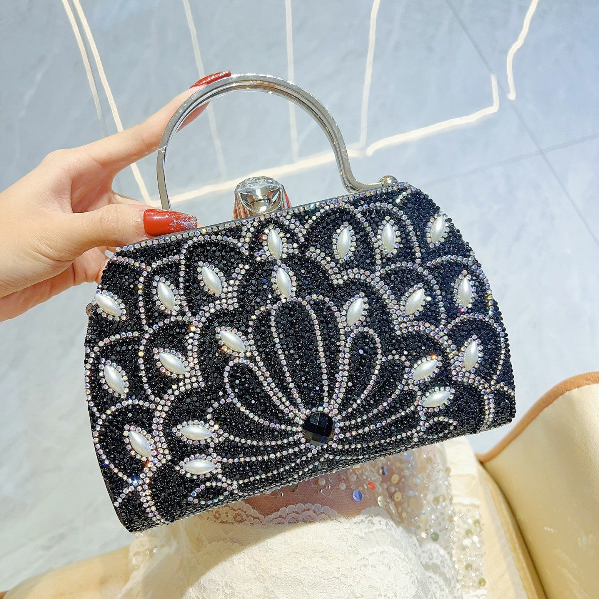 Women's Portable Solid Color Creative Rhinestone Handbag - The Number 1 Things