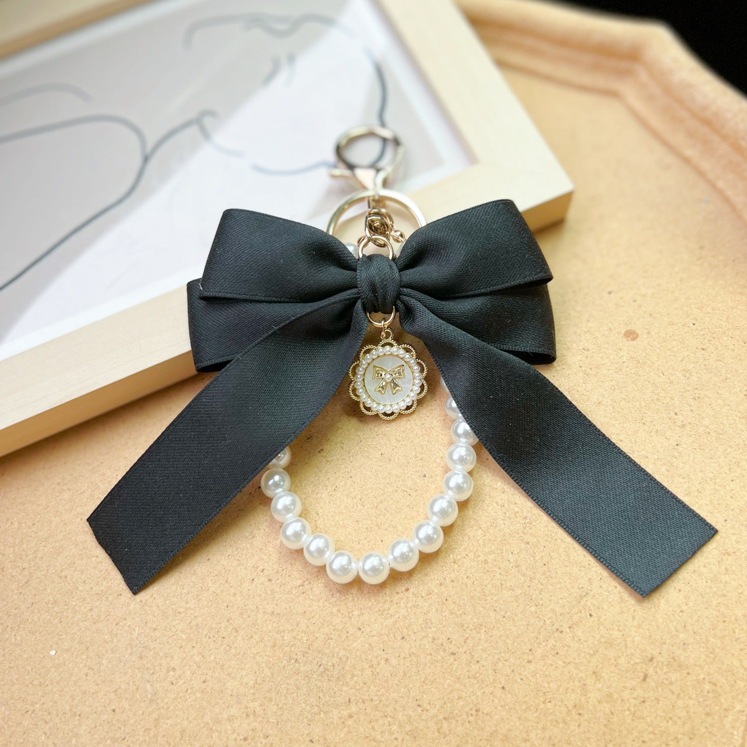 Bow Pearl Metal Keychains Decoration - The Number 1 Things