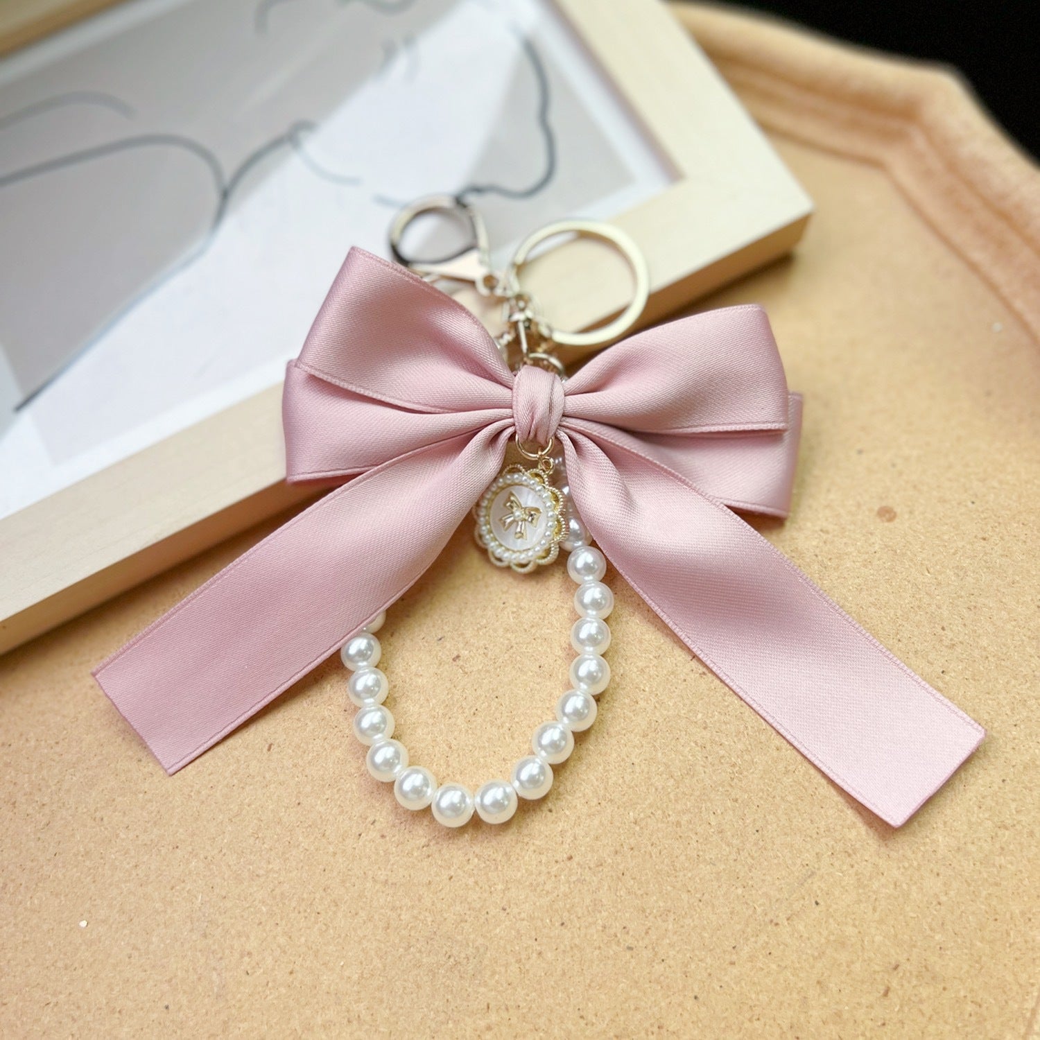 Bow Pearl Metal Keychains Decoration - The Number 1 Things