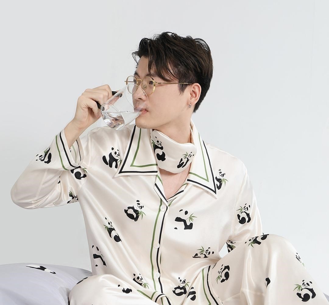 Ice Silk Panda Print Upper And Lower Pajamas